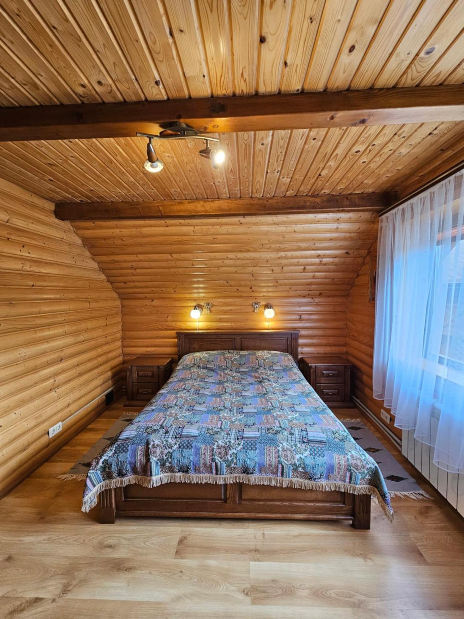 טטאריב Guesthouse Kolo Druziv מראה חיצוני תמונה