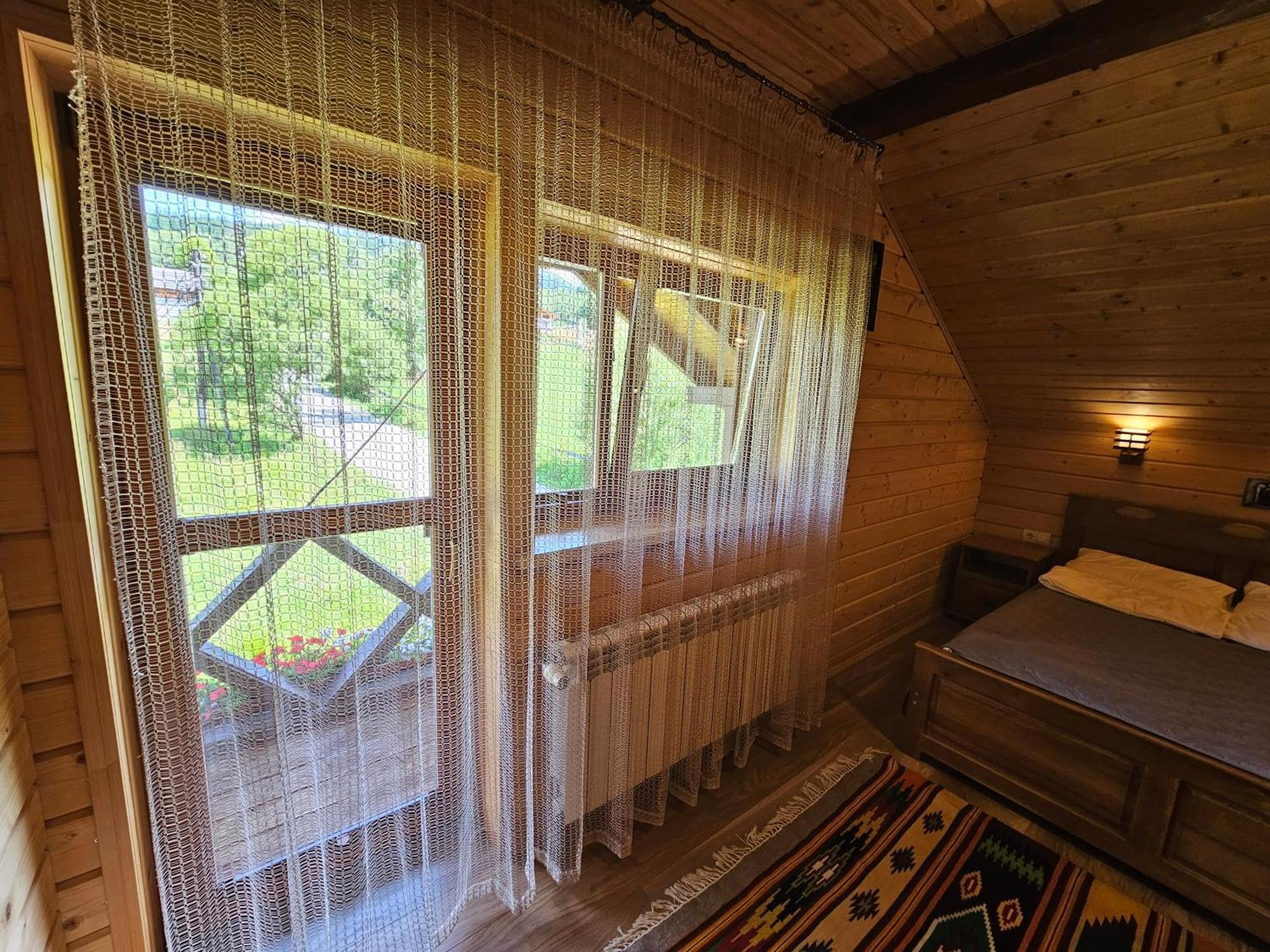 טטאריב Guesthouse Kolo Druziv מראה חיצוני תמונה