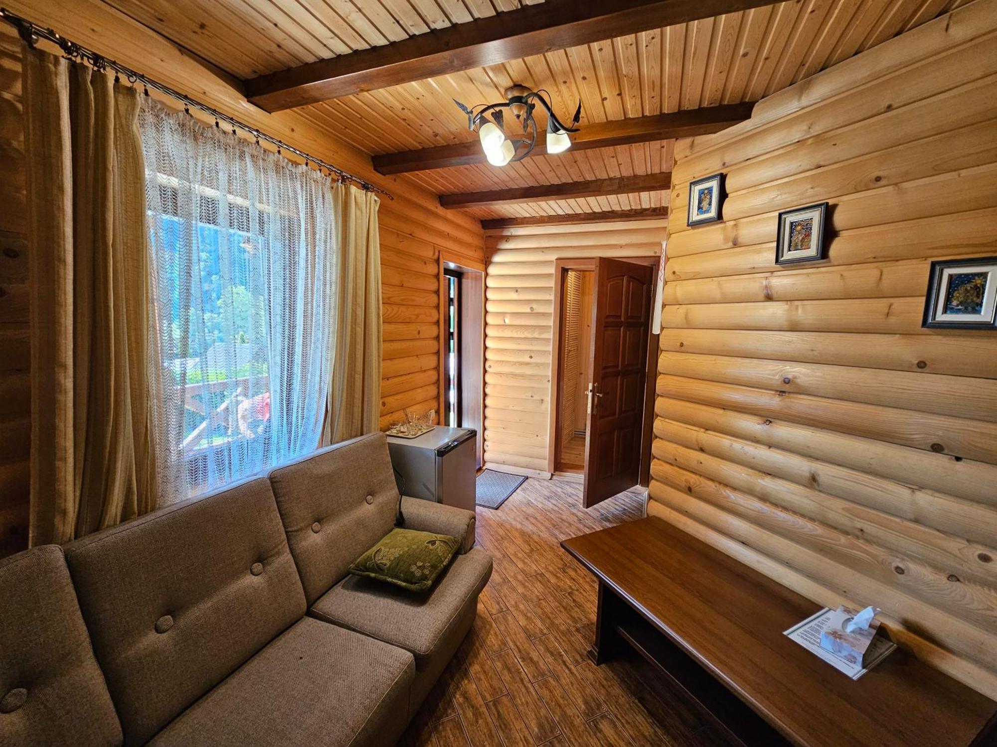 טטאריב Guesthouse Kolo Druziv מראה חיצוני תמונה