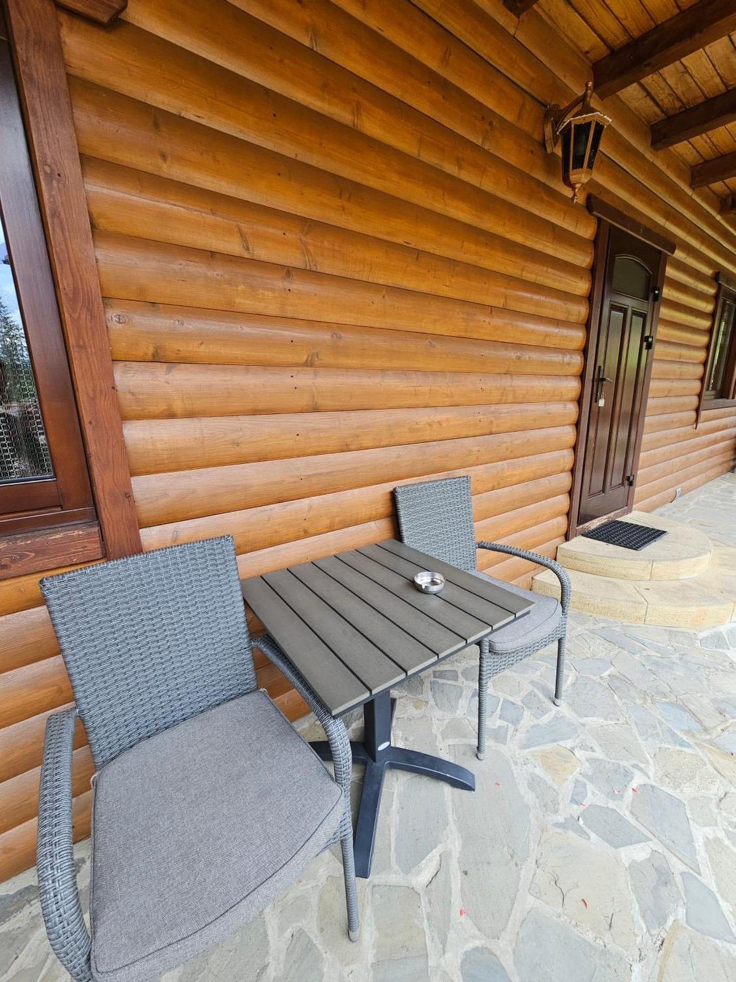 טטאריב Guesthouse Kolo Druziv מראה חיצוני תמונה