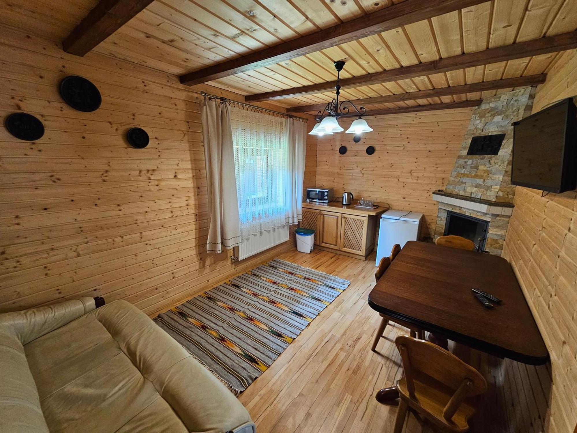 טטאריב Guesthouse Kolo Druziv מראה חיצוני תמונה