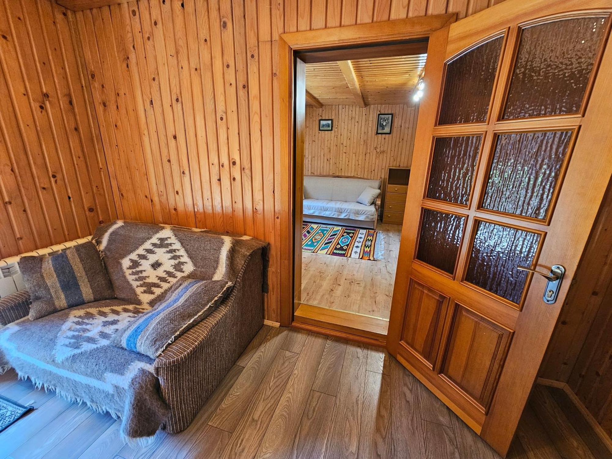 טטאריב Guesthouse Kolo Druziv מראה חיצוני תמונה