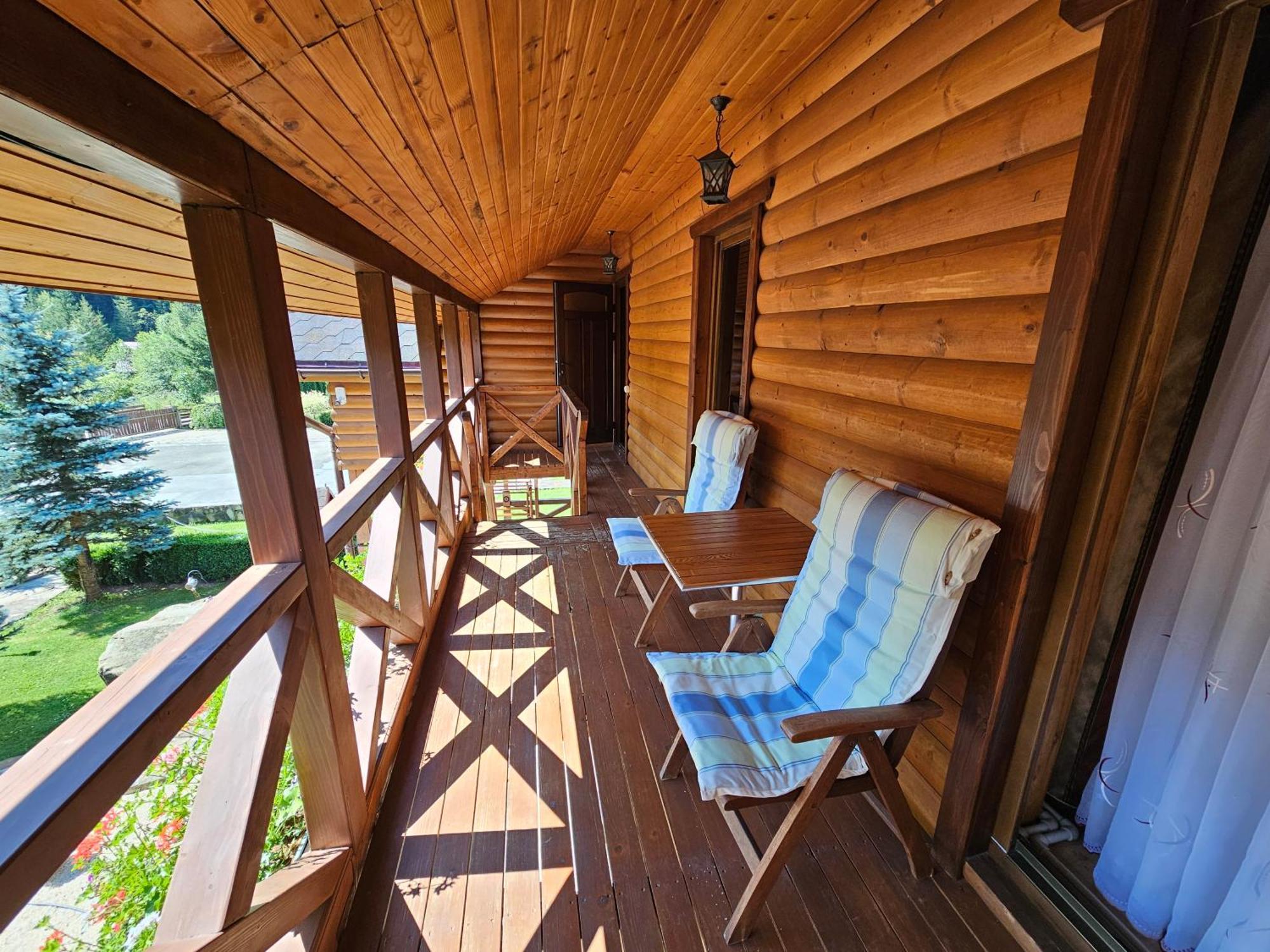 טטאריב Guesthouse Kolo Druziv מראה חיצוני תמונה