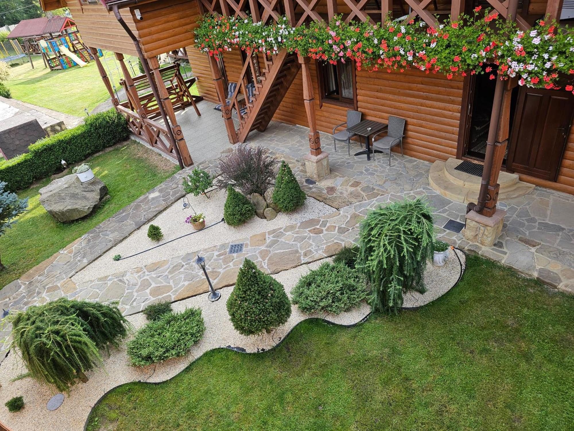 טטאריב Guesthouse Kolo Druziv מראה חיצוני תמונה